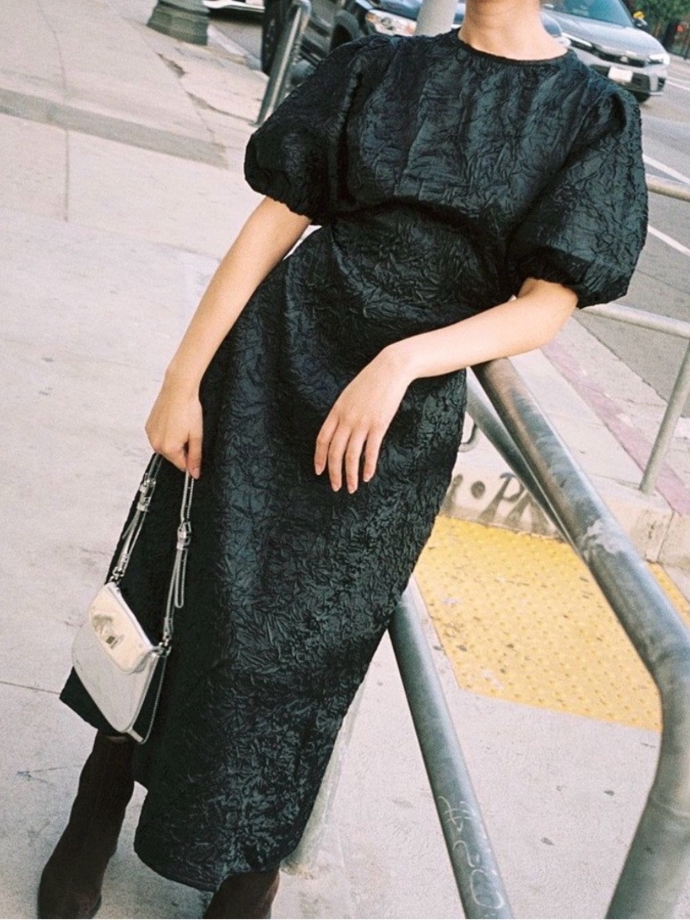 Lisa Says Gah Black Puff-Sleeve Maxi Dress - Picture 3 of 8